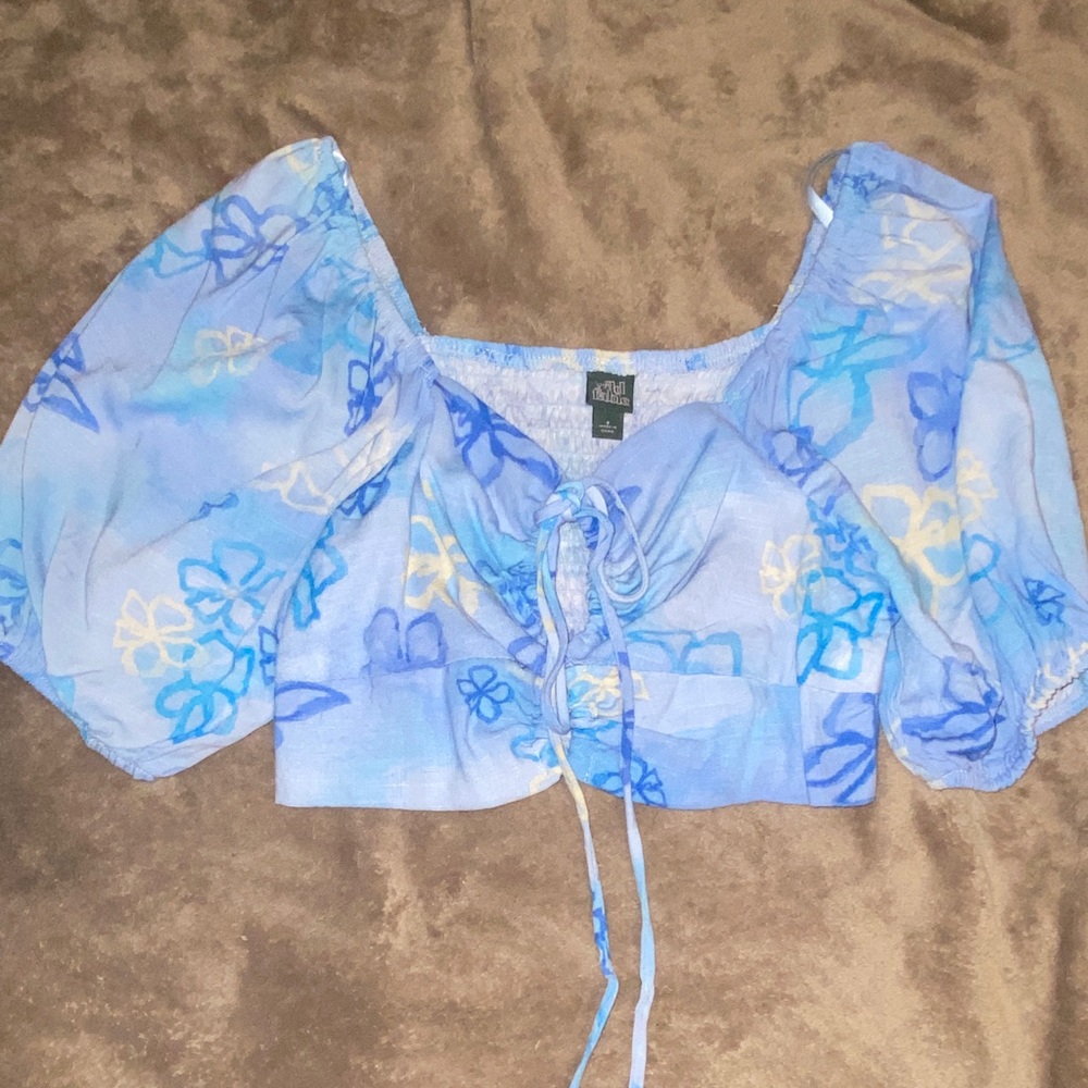Juniors Blue Cropped Top